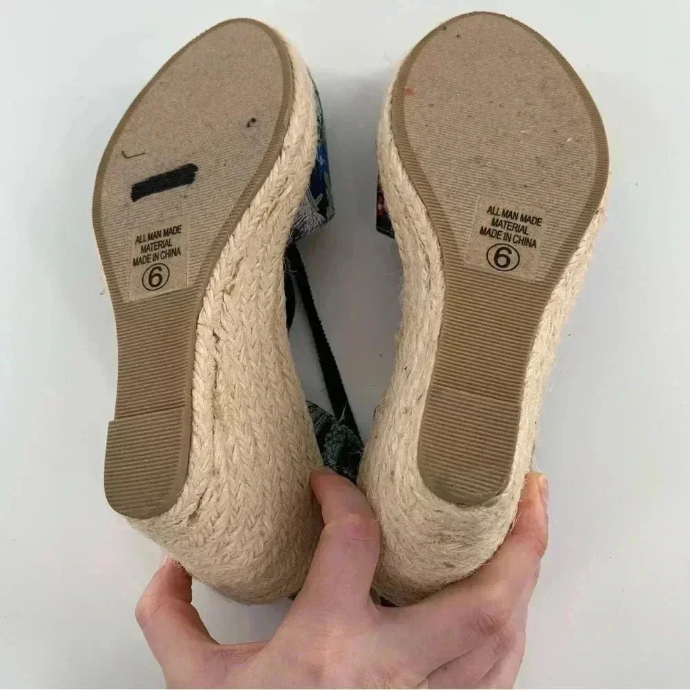 City classified womens espadrilles size 6 multicolored canvas floral wedges